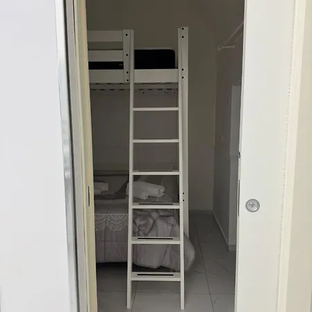 House Lazzi Nápoles